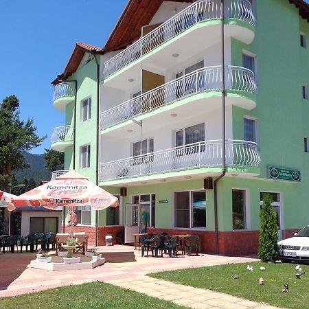 Family Hotel Panorama Сърница Екстериор снимка