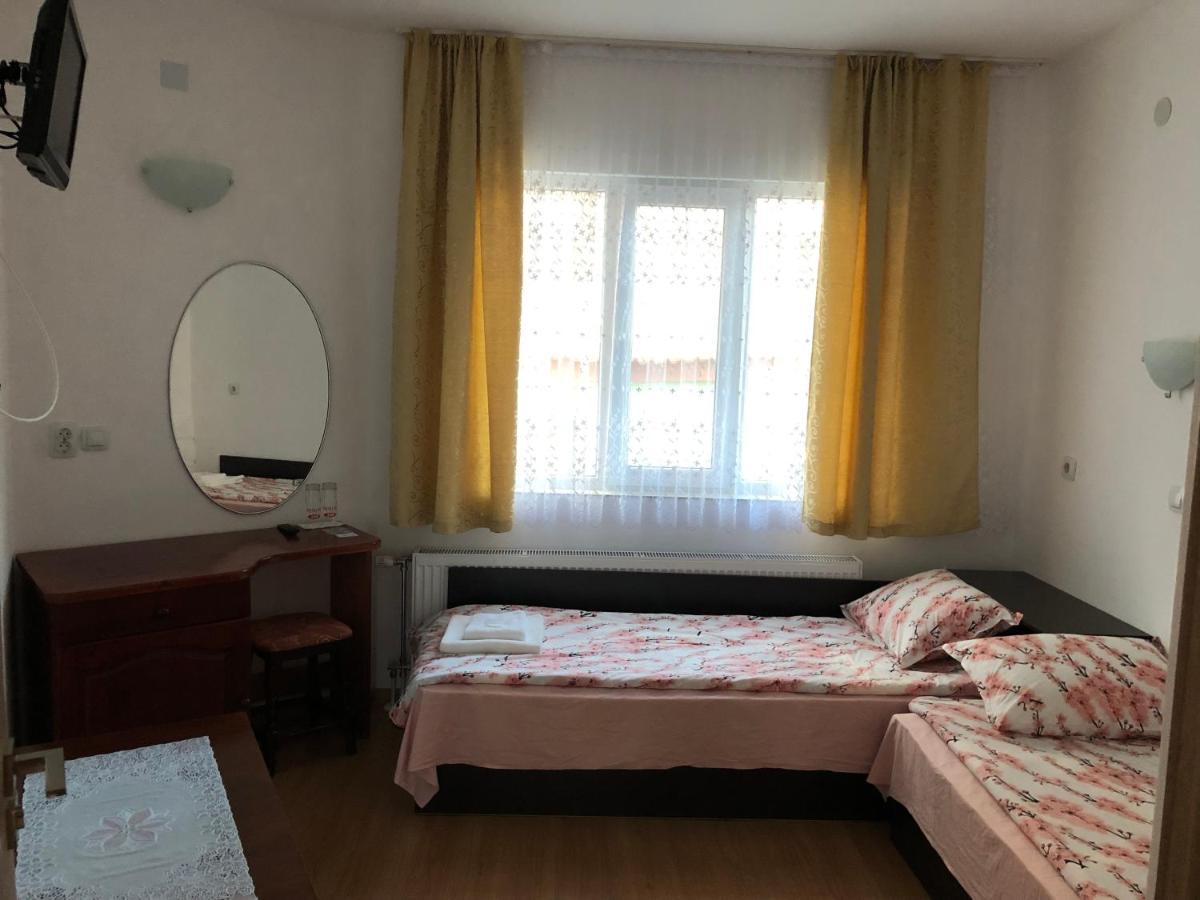 Family Hotel Panorama Сърница Екстериор снимка