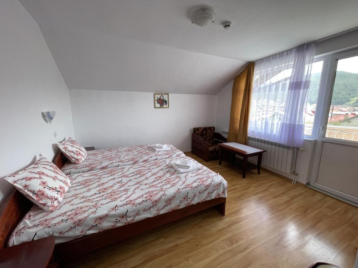 Family Hotel Panorama Сърница Екстериор снимка