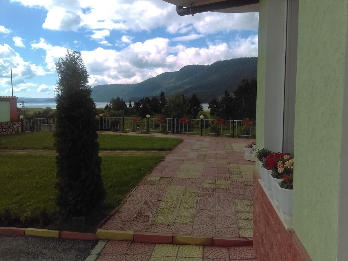 Family Hotel Panorama Сърница Екстериор снимка