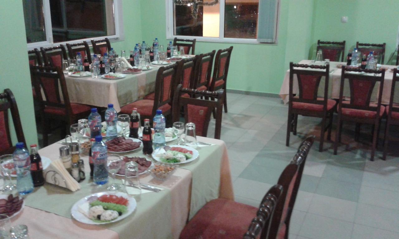 Family Hotel Panorama Сърница Екстериор снимка